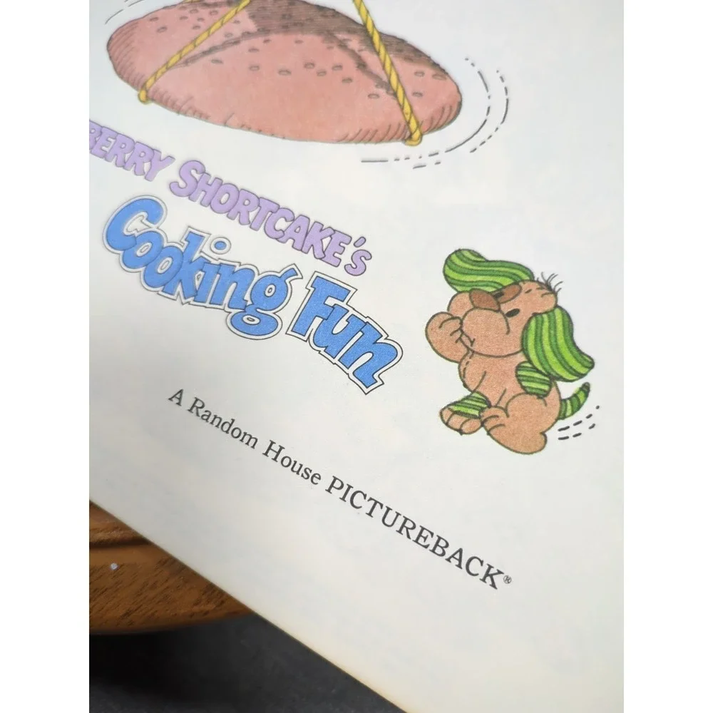 Strawberry Shortcakes Cooking Fun Vintage 1980 Cookbook Random House 1st edition